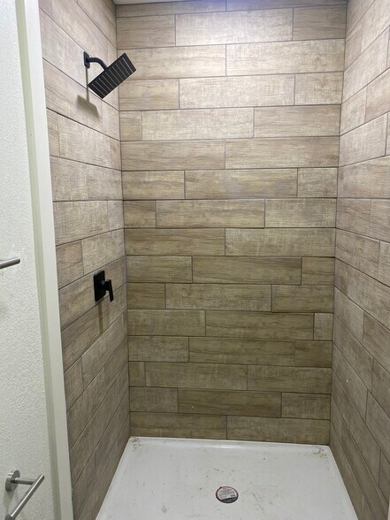 More Photos Of 5640 Highway 41, Jasper Apartments For Sale