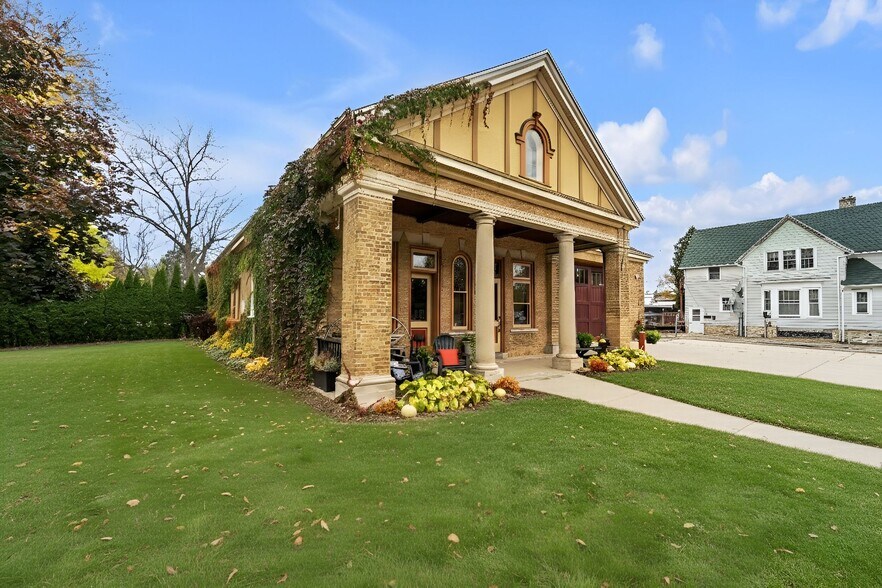 More Photos Of 407 N Hawley Rd, Milwaukee Lodge Meeting Hall For Sale