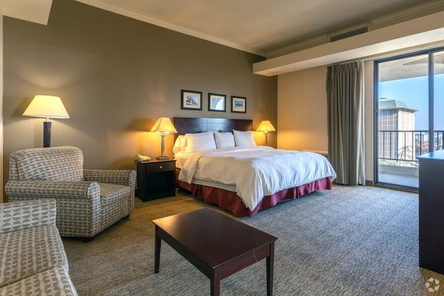 More Photos Of 1055 Van Ness Ave, Fresno Hotel For Sale