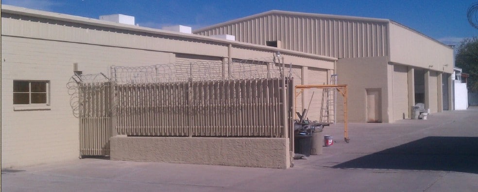 More Photos Of 915 S Center St, Mesa Service For Sale