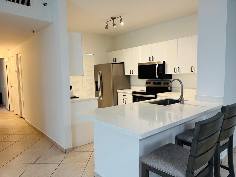 More Photos Of 19555 E Country Club Dr, Aventura Specialty For Sale