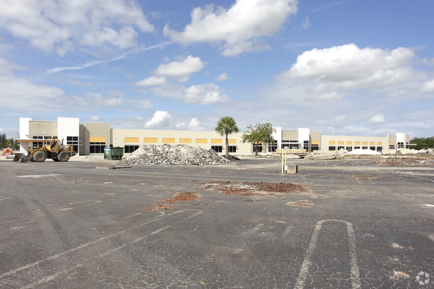More Photos Of 4250 Coral Ridge Dr, Coral Springs Manufacturing For Lease