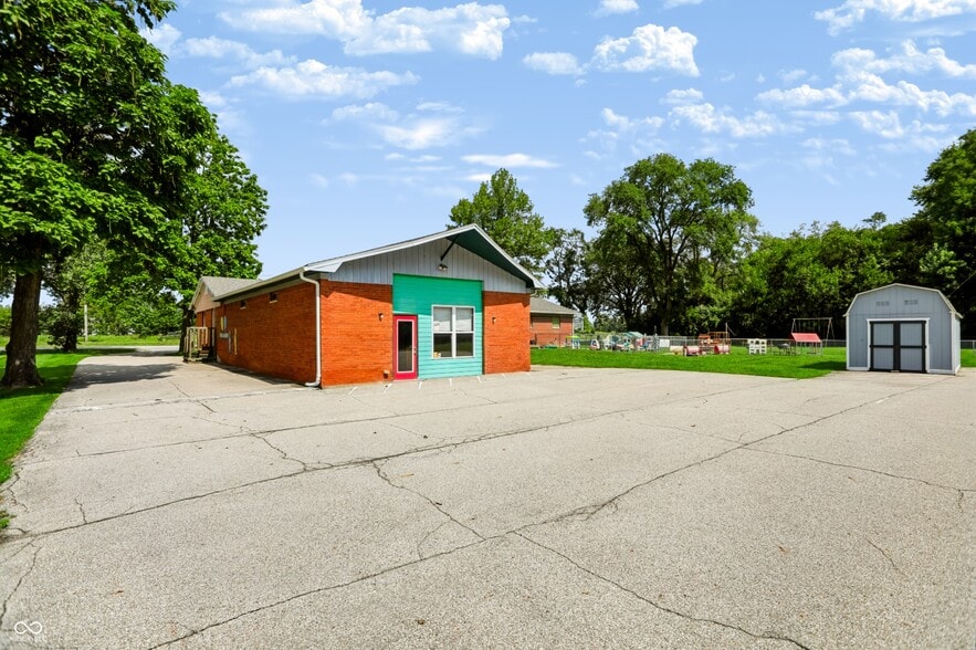 More Photos Of 5925 Kentucky Ave, Indianapolis Daycare Center For Sale