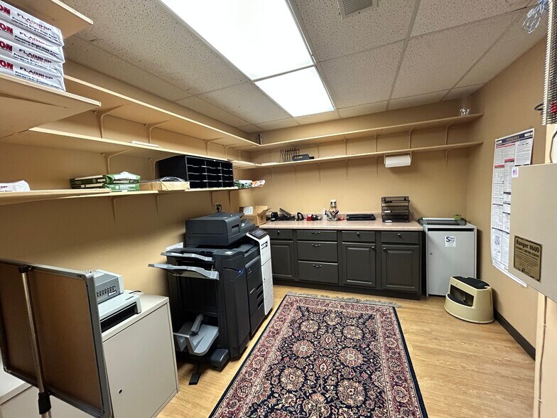 More Photos Of 4735-4739 Spottswood Ave, Memphis Medical For Lease