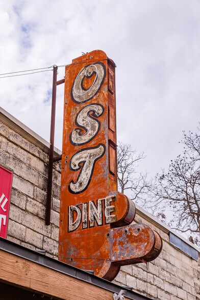 More Photos Of 311 Main St, Bandera Restaurant For Sale