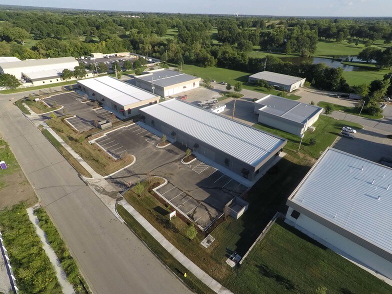 More Photos Of 101 SE 29th Ter, Lee's Summit Warehouse For Lease