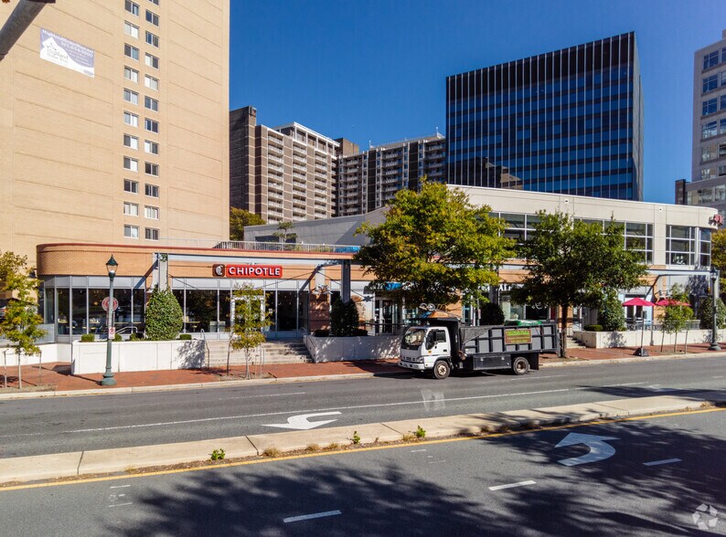 More Photos Of 4457-4471 Willard Ave, Chevy Chase Storefront For Lease