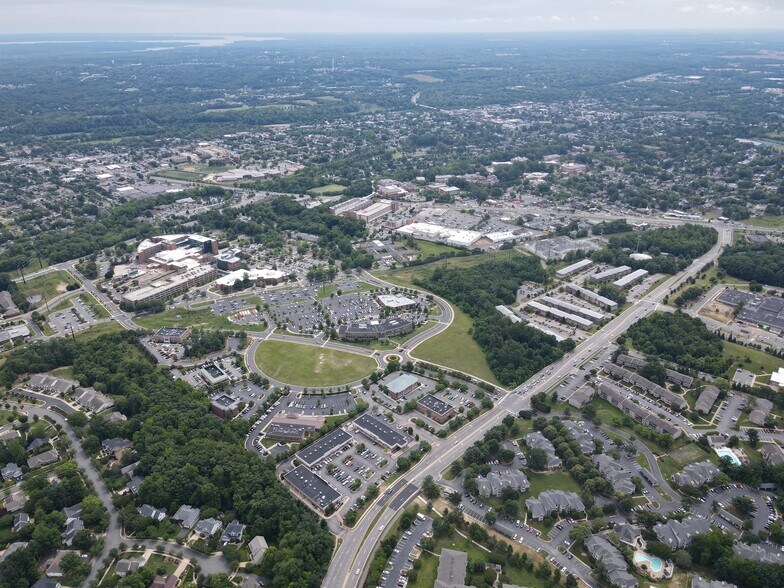 More Photos Of 2521-2537 Cowan Blvd, Fredericksburg Office For Sale