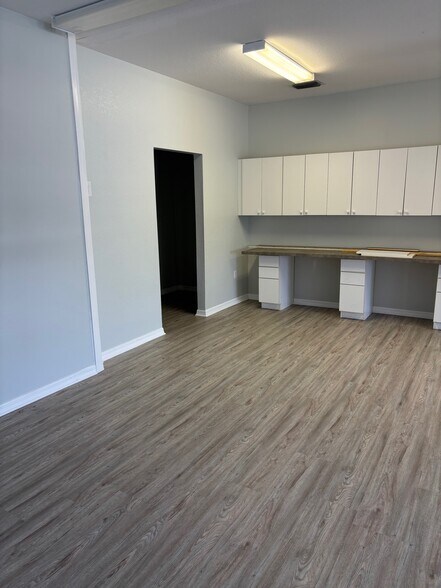 More Photos Of 1531 Rio De Janeiro Ave, Punta Gorda Storefront Retail Office For Lease