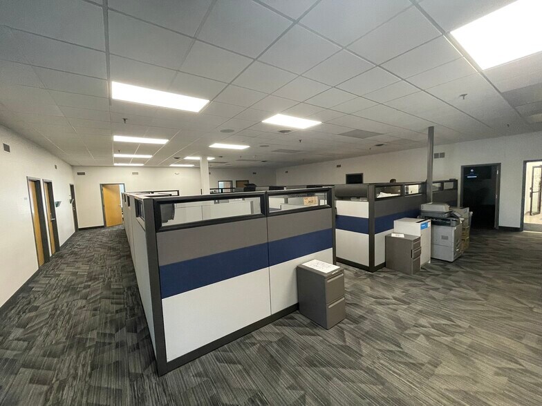 More Photos Of 1260 Red Fox Rd, Arden Hills Light Manufacturing For Sale