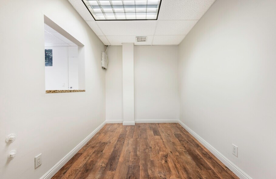 More Photos Of 2700 N Bellflower Blvd, Long Beach Medical For Lease