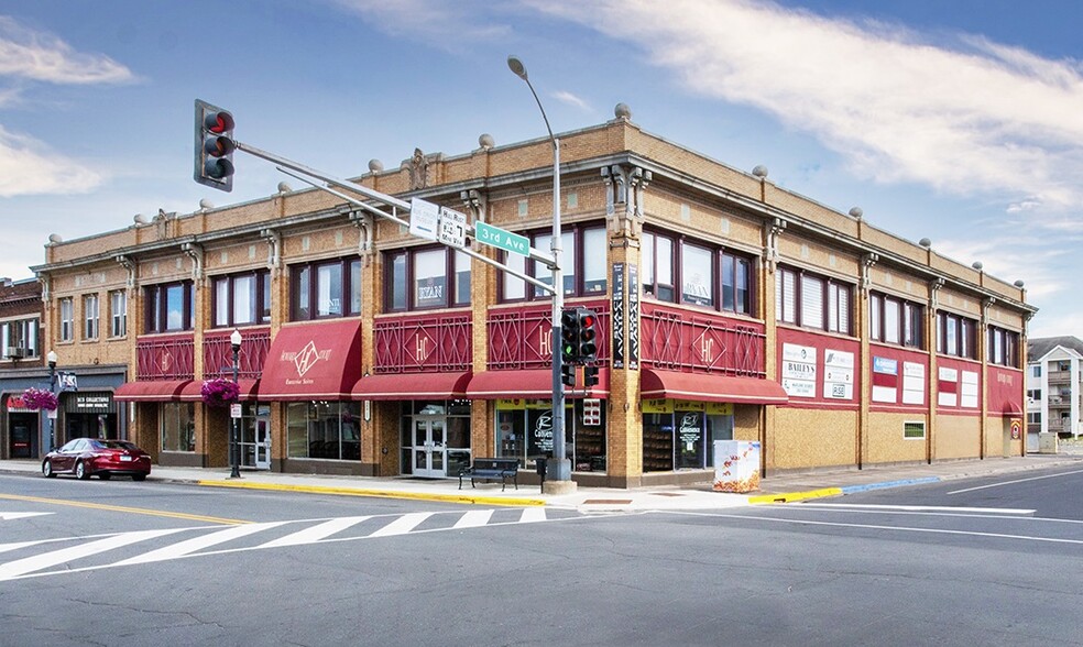 Primary Photo Of 302 E Howard St, Hibbing Office For Lease