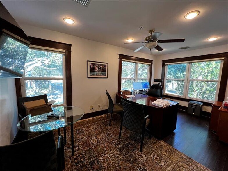 More Photos Of 124 N Swinton Ave, Delray Beach Office For Sale