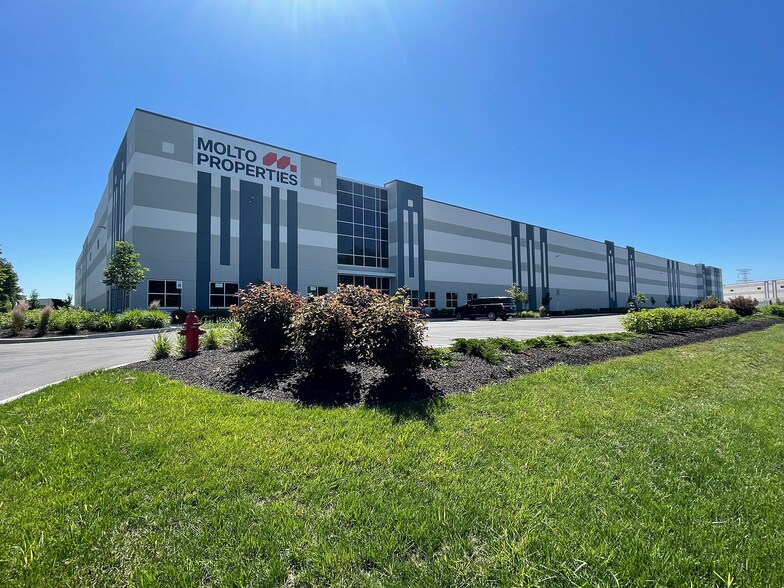 More Photos Of 5405 Stanley Rd, Indianapolis Distribution For Lease