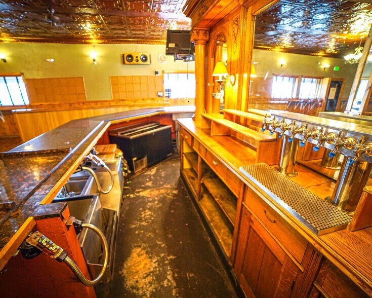 More Photos Of 137 N Front St, Sterling Apartments For Sale