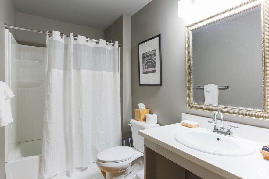 More Photos Of 721 Broad St, Chattanooga Apartments For Sale