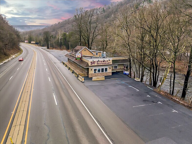 More Photos Of 2212 Centre Tpke, Orwigsburg Restaurant For Sale