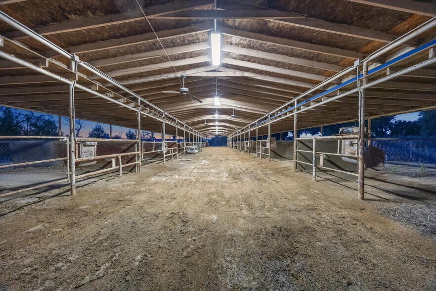 More Photos Of 8661 Herring Rd, Bakersfield Land For Sale
