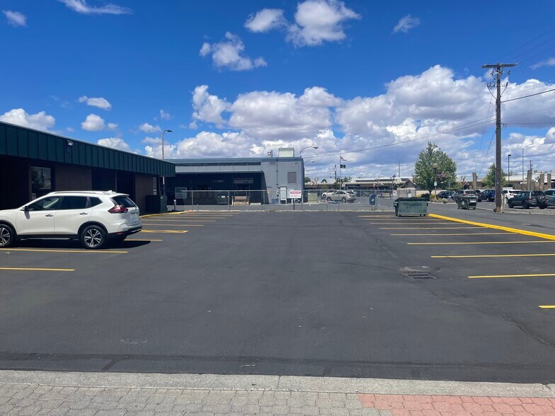 More Photos Of 321 Beech St, Moses Lake Office For Lease