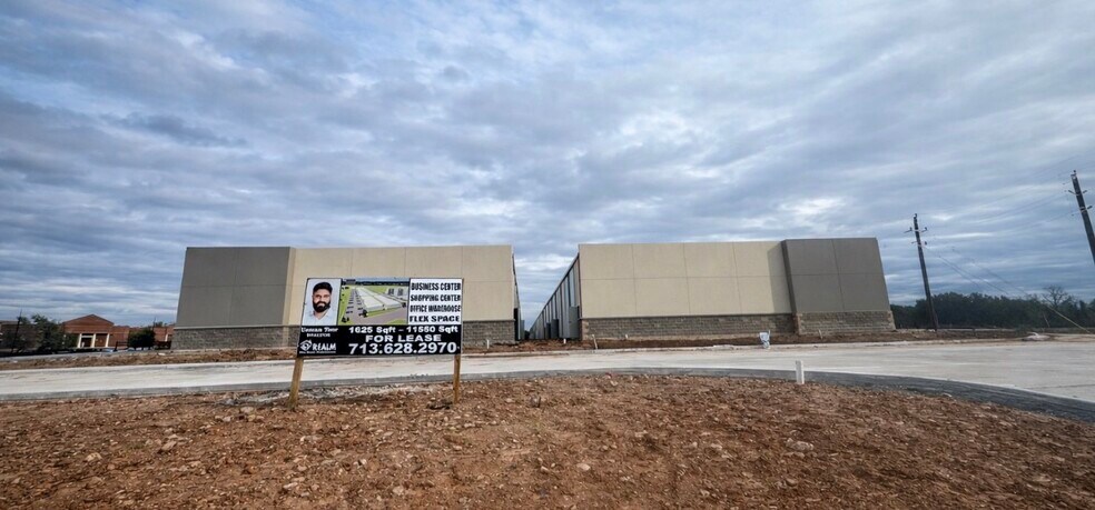 More Photos Of 1006 FM 359 Rd, Richmond Unknown For Lease