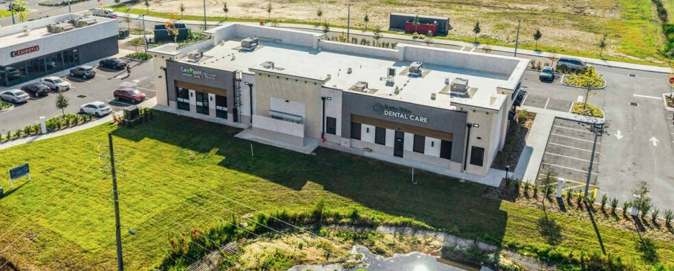 More Photos Of 2306 E Irlo Bronson Memorial Hwy, Kissimmee General Retail For Sale
