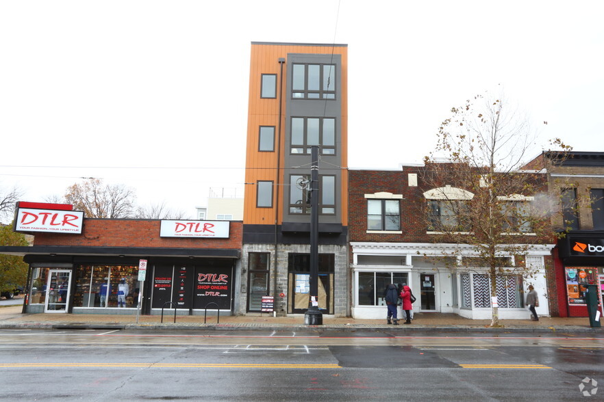 Primary Photo Of 904 H St NE, Washington Storefront Retail Residential For Sale