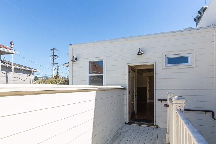 More Photos Of 3978 Piedmont Ave, Oakland Freestanding For Lease