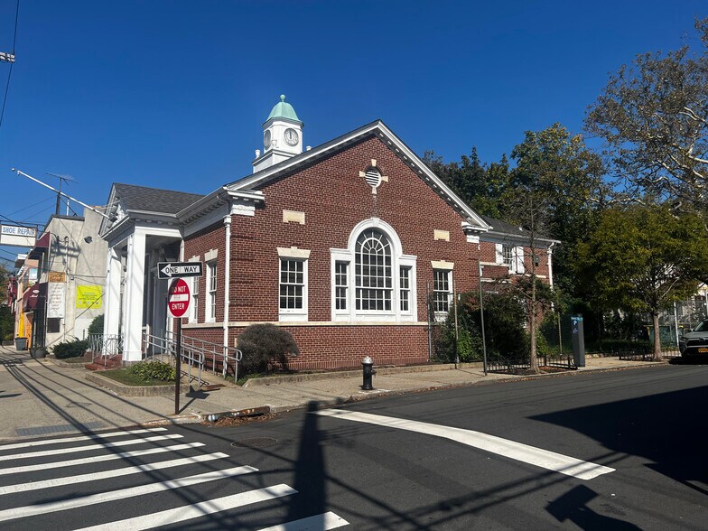 More Photos Of 257 New Dorp Ln, Staten Island Bank For Sale