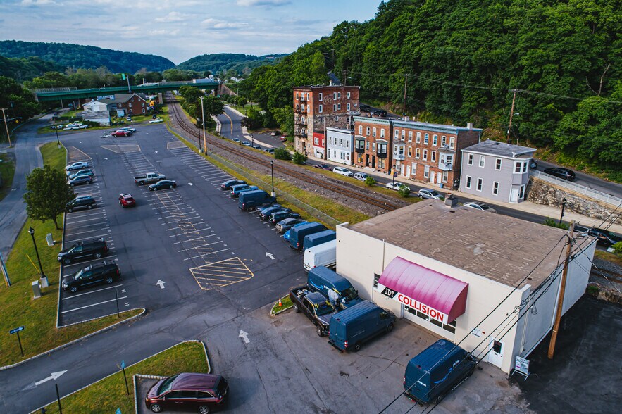 More Photos Of 12 Union Sq, Phillipsburg Auto Repair For Sale