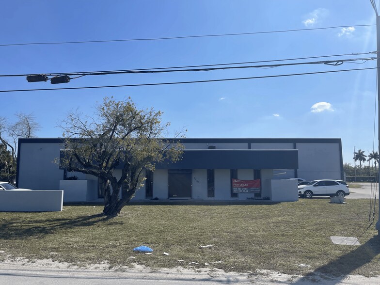 More Photos Of 4570 NW 128th St, Opa Locka Warehouse For Lease