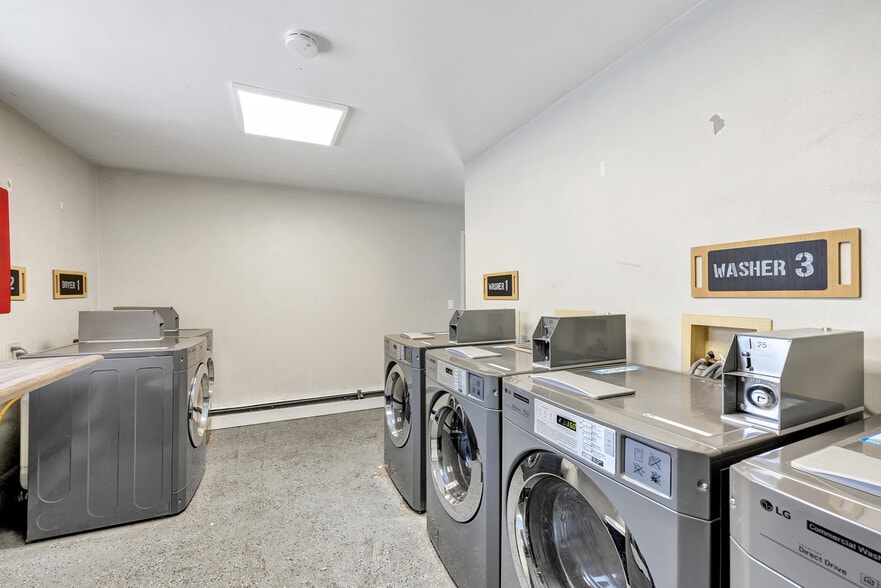 More Photos Of 836 Vine Ave, Oshkosh Apartments For Sale