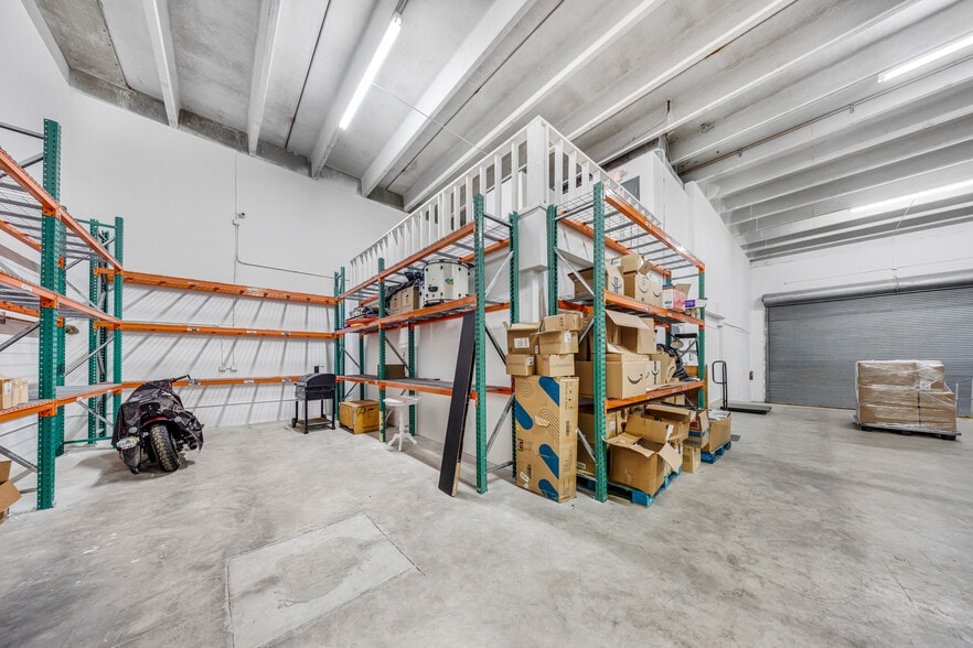 More Photos Of 8009 NW 29th St, Doral Warehouse For Sale