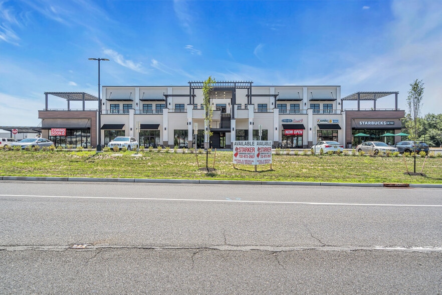 Primary Photo Of 515 Monmouth Rd, Jackson Sports And Entertainment For Lease