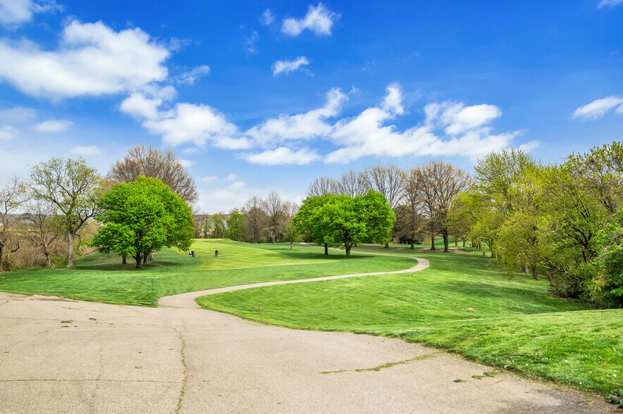 More Photos Of 825 Commonwealth Ave, West Mifflin Land For Sale