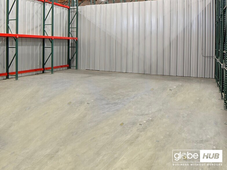 More Photos Of 5622 New Peachtree Rd, Chamblee Warehouse For Lease