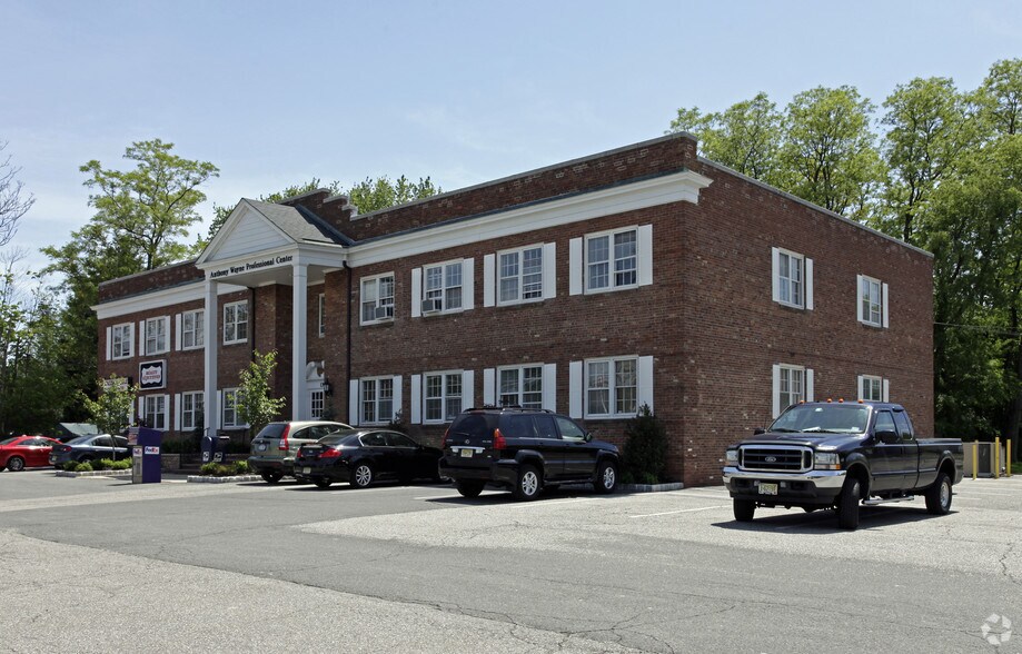 More Photos Of 1341 Hamburg Tpke, Wayne Office For Lease