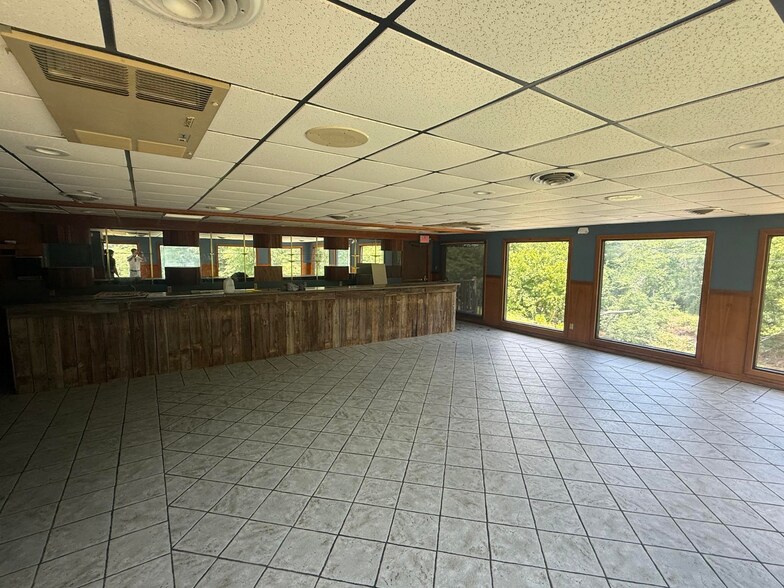 More Photos Of 3100 N Highway 14, Greer Restaurant For Lease