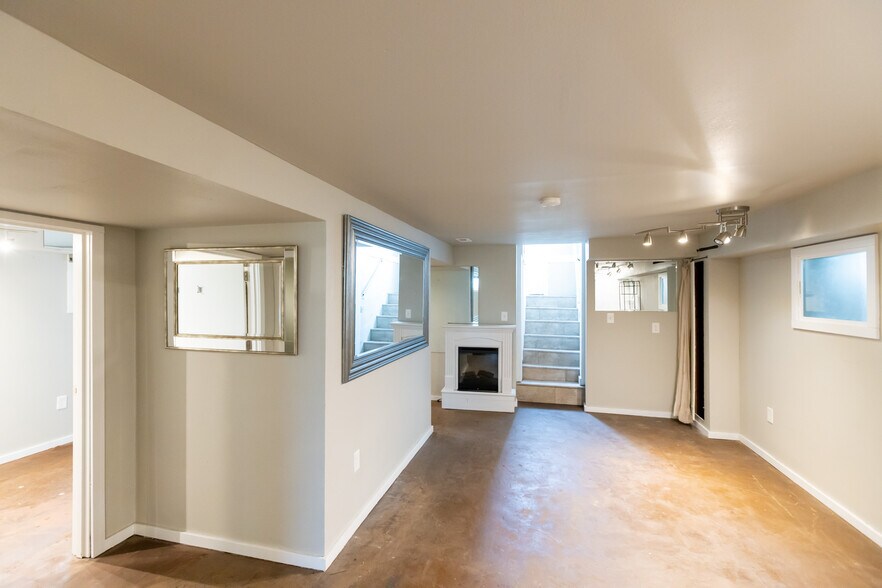 More Photos Of 1215 B St, Hood River Office For Lease