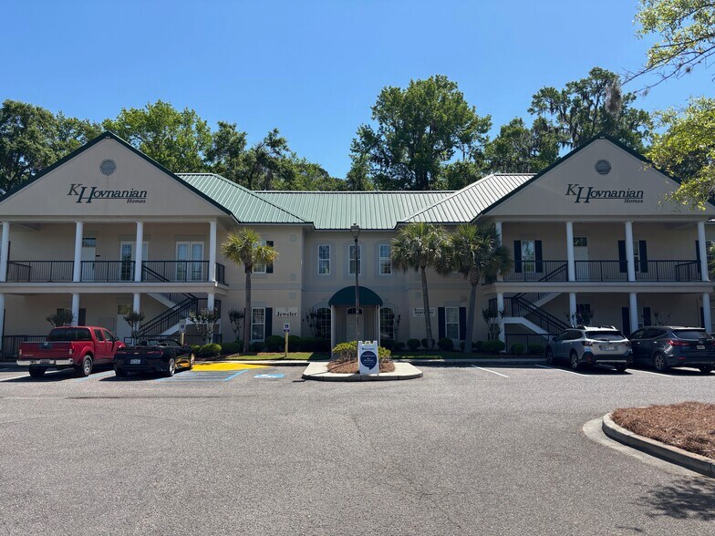 More Photos Of 10 Plantation Park Dr, Bluffton Office For Lease