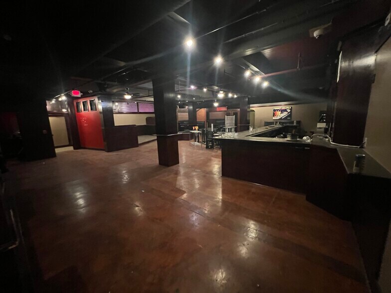 More Photos Of 1000 Broadway Blvd, Kansas City Loft Creative Space For Lease