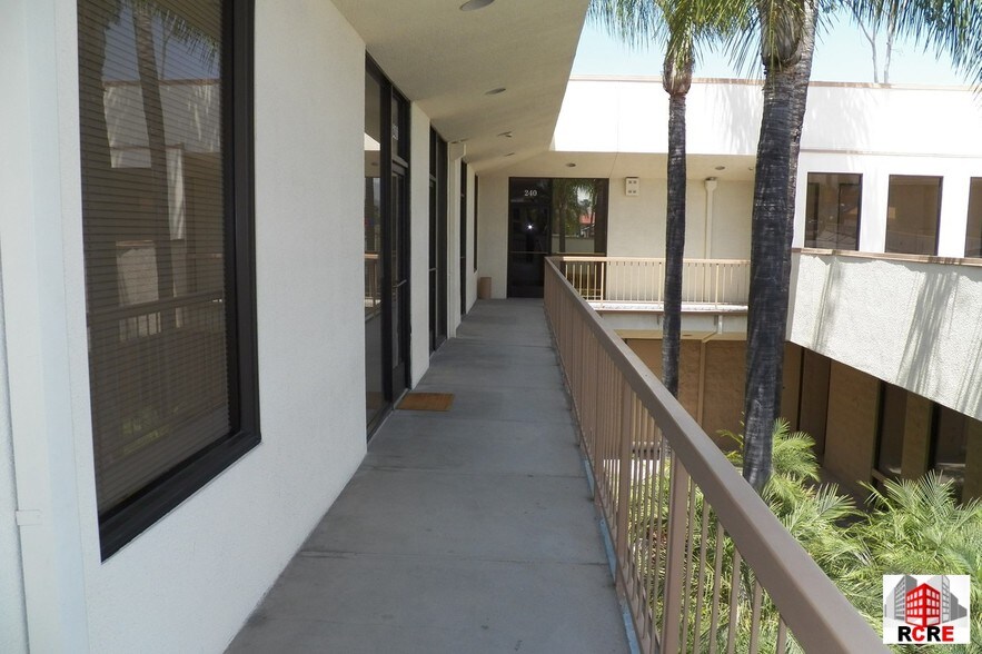 More Photos Of 225 E Airport Dr, San Bernardino Medical For Lease