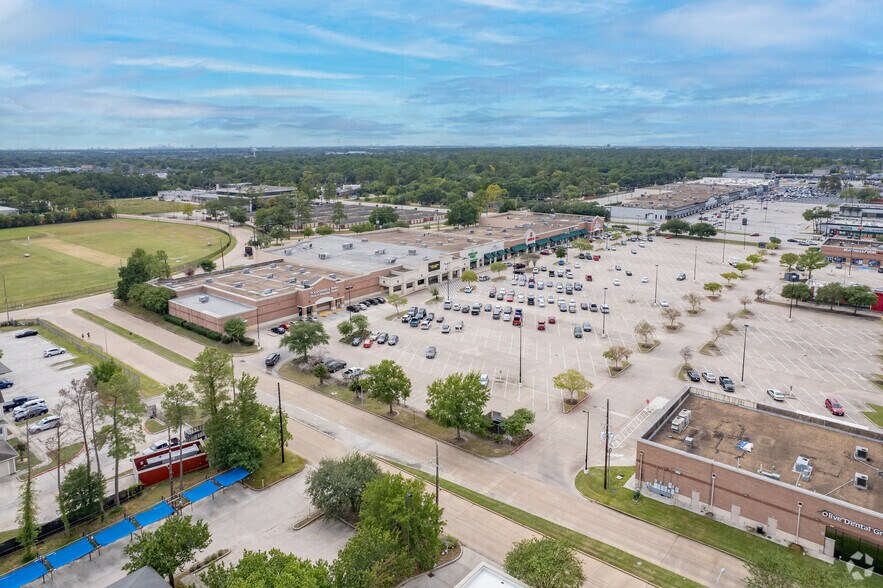 More Photos Of 4407-4485 W FM-1960, Houston Unknown For Lease