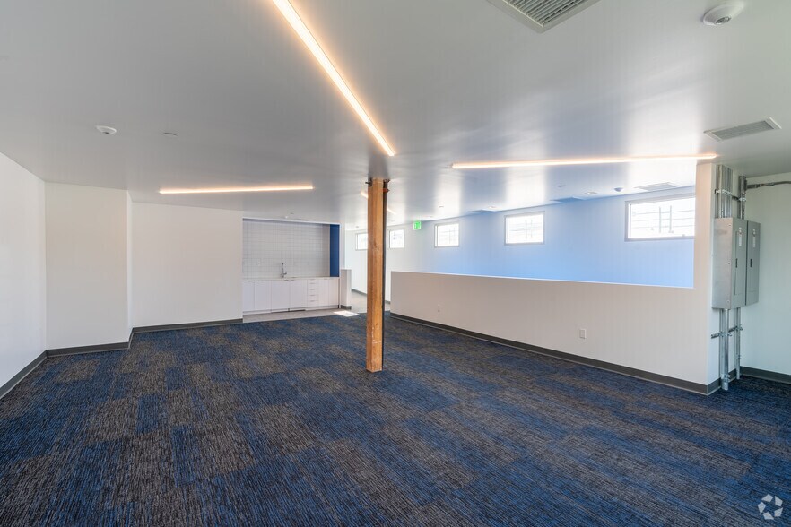 More Photos Of 5380 Alhambra Ave, Los Angeles Research And Development For Lease