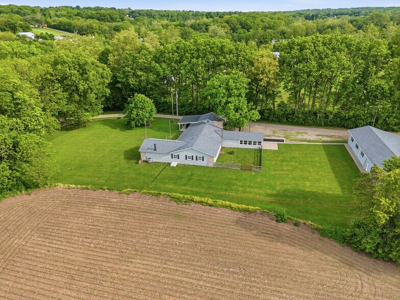 More Photos Of 2996 Millville Shandon Rd, Hamilton Specialty For Sale