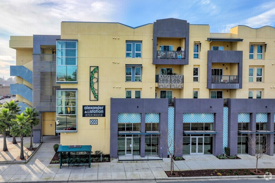 More Photos Of 200 E 10th St, Gilroy Apartments For Lease