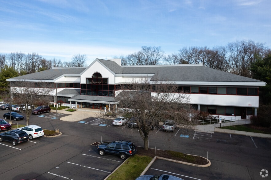 More Photos Of 430-450 Lincoln Hwy, Fairless Hills Office For Lease