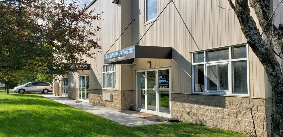 More Photos Of 22 Kenosia Ave, Danbury Warehouse For Lease