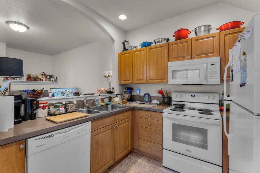 More Photos Of 363 SW Garfield Ave, Bend Apartments For Sale