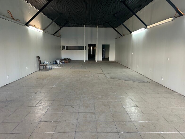 More Photos Of 113 N Main St, Coalgate Storefront Retail Office For Sale