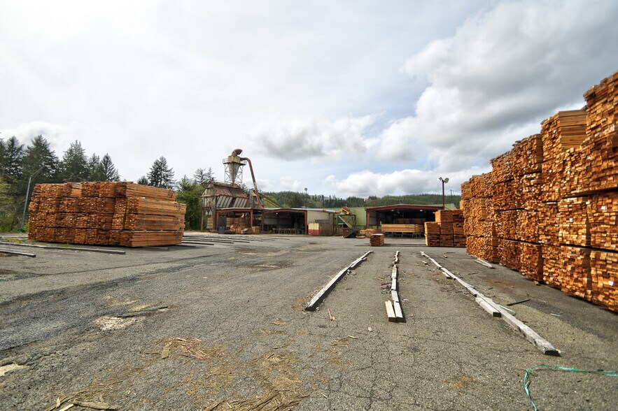 More Photos Of 98 US Highway 101 Hwy, Hoquiam Lumberyard For Sale